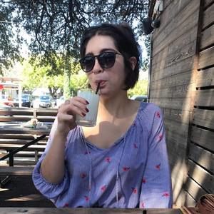 Meet your Posher, Gabriela